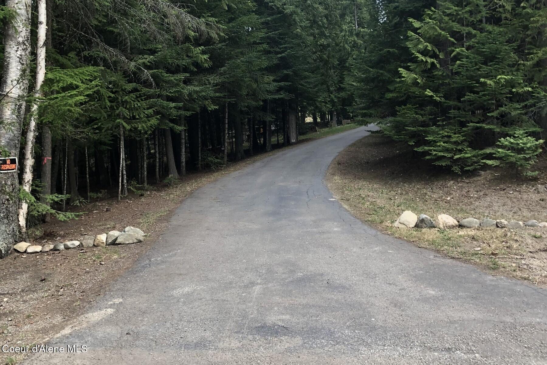 177 Hawkins Spur Road Sagle, ID 83860 - Photo 27 of 70 Paved Private Driveway