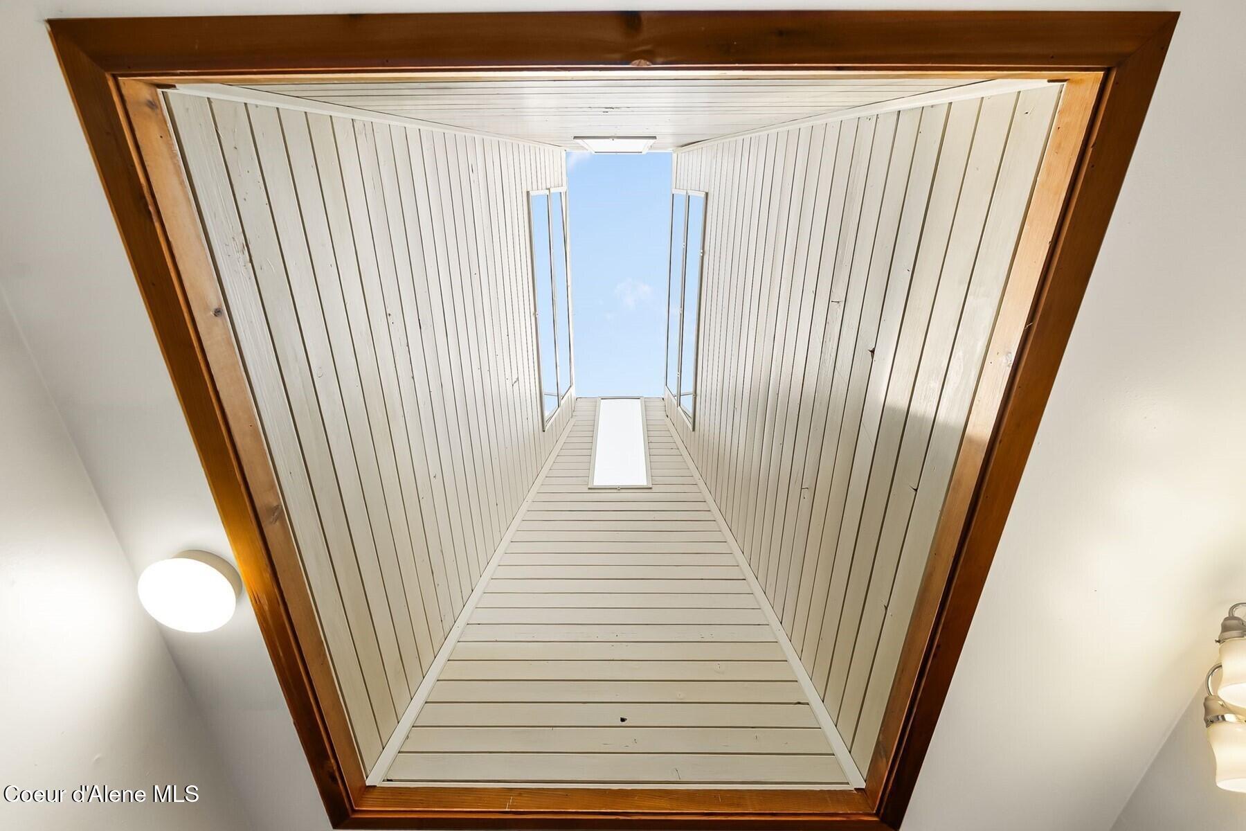 177 Hawkins Spur Road Sagle, ID 83860 - Photo 48 of 70 Skylight in Master Bath
