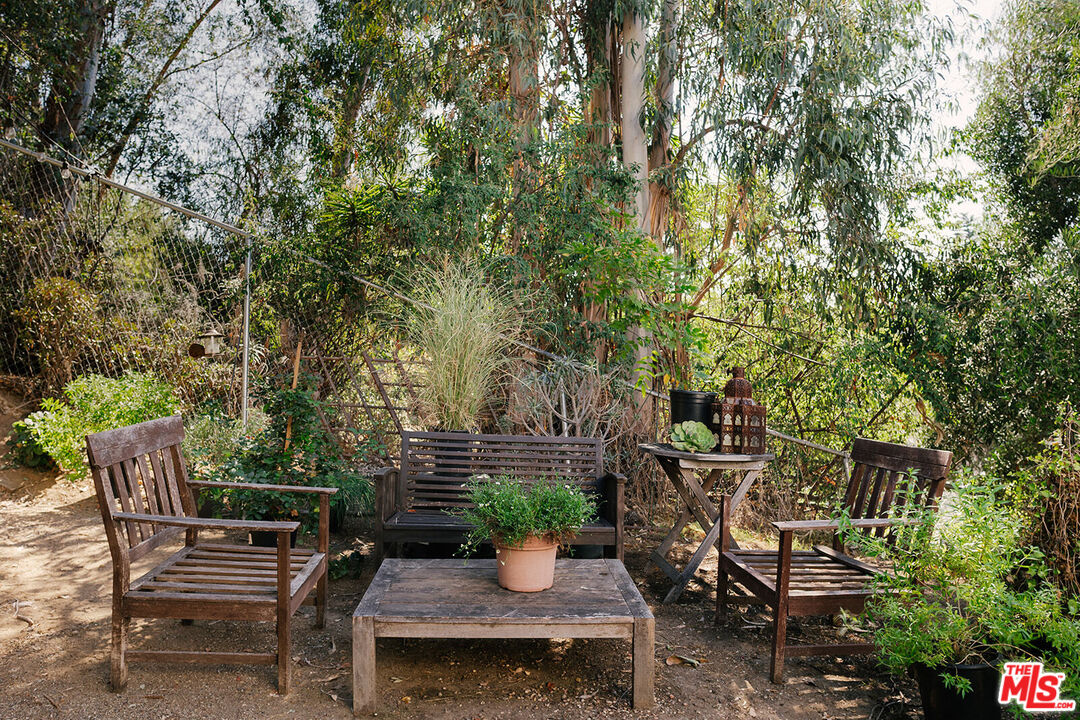 1710 Morton Avenue Los Angeles, CA 90026 - Photo 19 of 31
