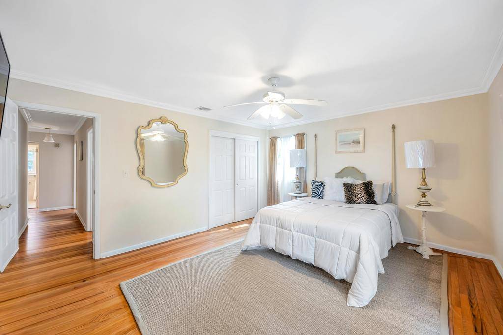 386 Mill Road Westhampton, NY 11977 - Photo 20 of 30