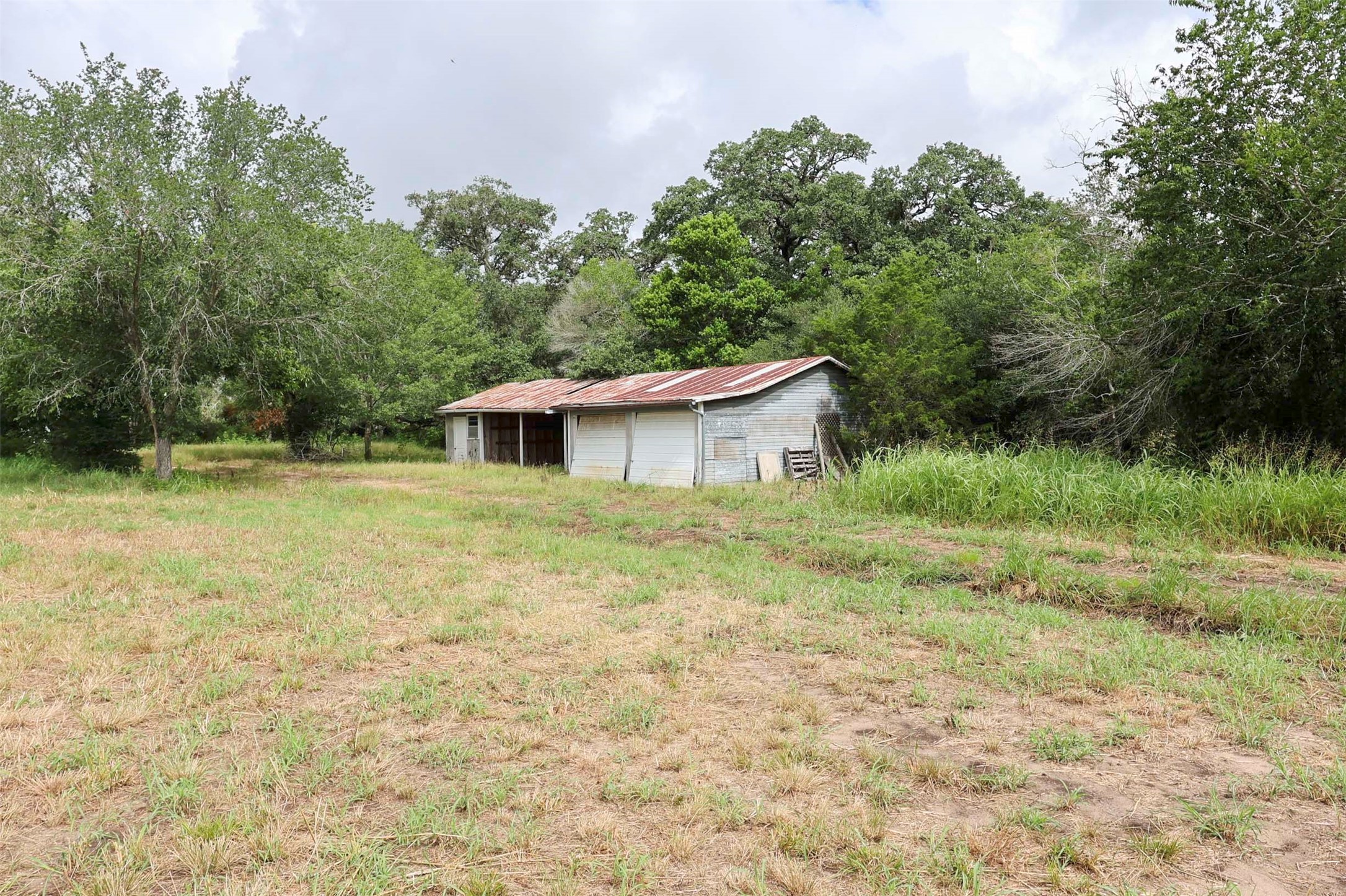 1340 Cr 253 Road Weimar, TX 78962 - Photo 7 of 18