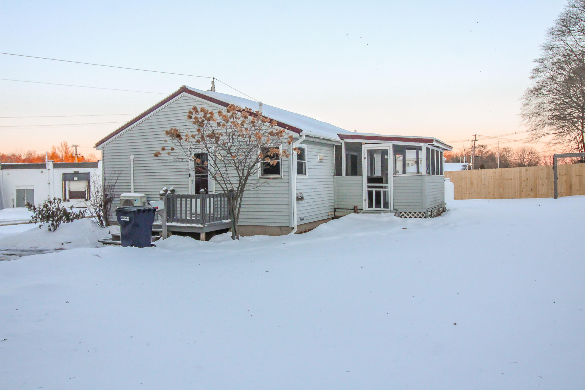 20 Earle Avenue Bangor, ME 04401 - Photo 2 of 38 IMG_0111