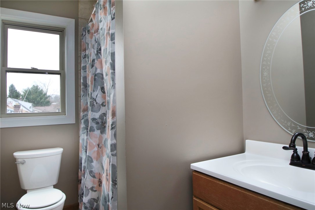 3214 Kirk Road Youngstown, OH 44511 - Photo 11 of 22 Gallery Image 11