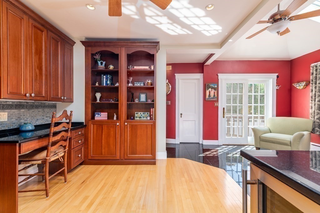 89 Reservoir Road Quincy, MA 02170 - Photo 16 of 41 Gallery Image 16