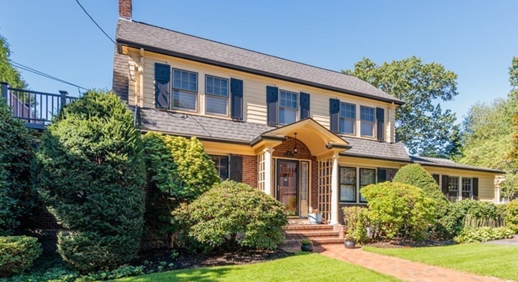 89 Reservoir Road Quincy, MA 02170 - Photo 2 of 41 Gallery Image 2