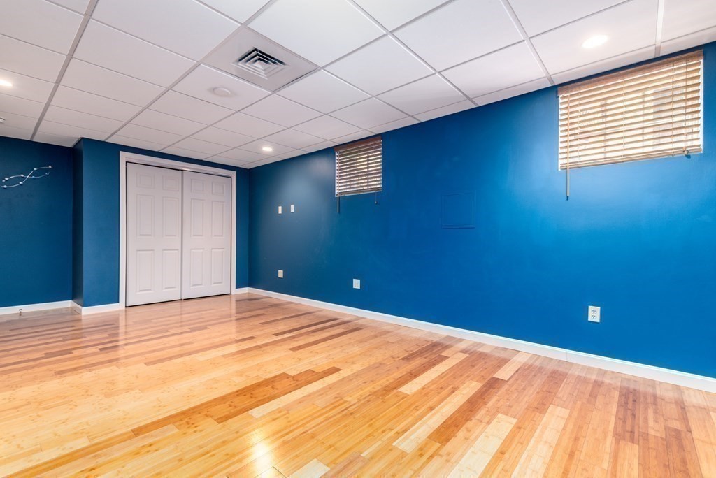 89 Reservoir Road Quincy, MA 02170 - Photo 29 of 41 Gallery Image 29