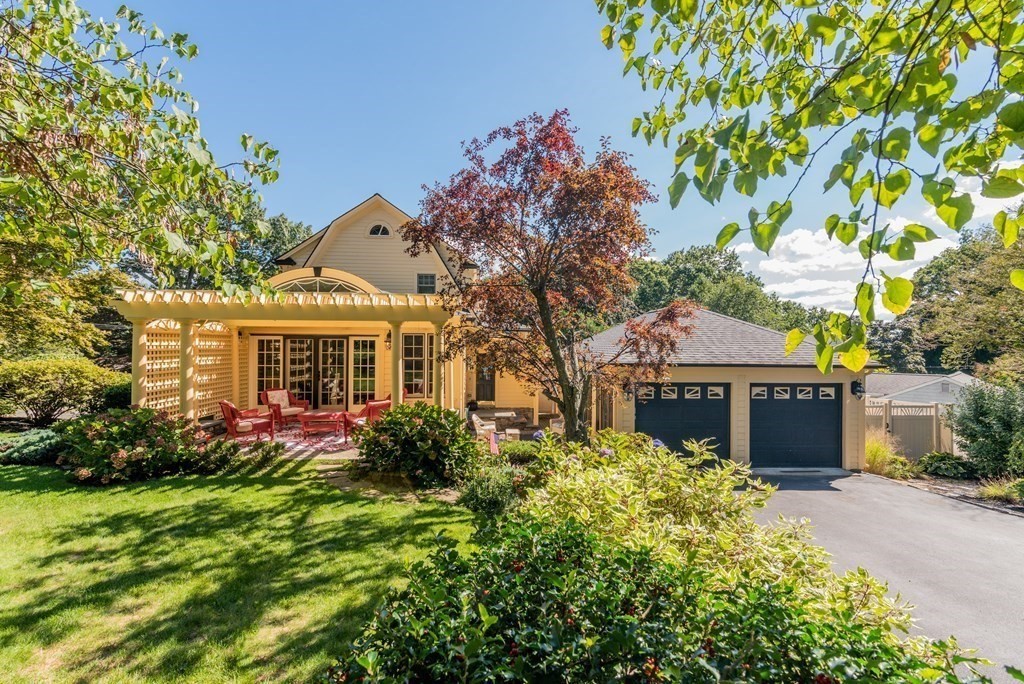 89 Reservoir Road Quincy, MA 02170 - Photo 3 of 41 Gallery Image 3