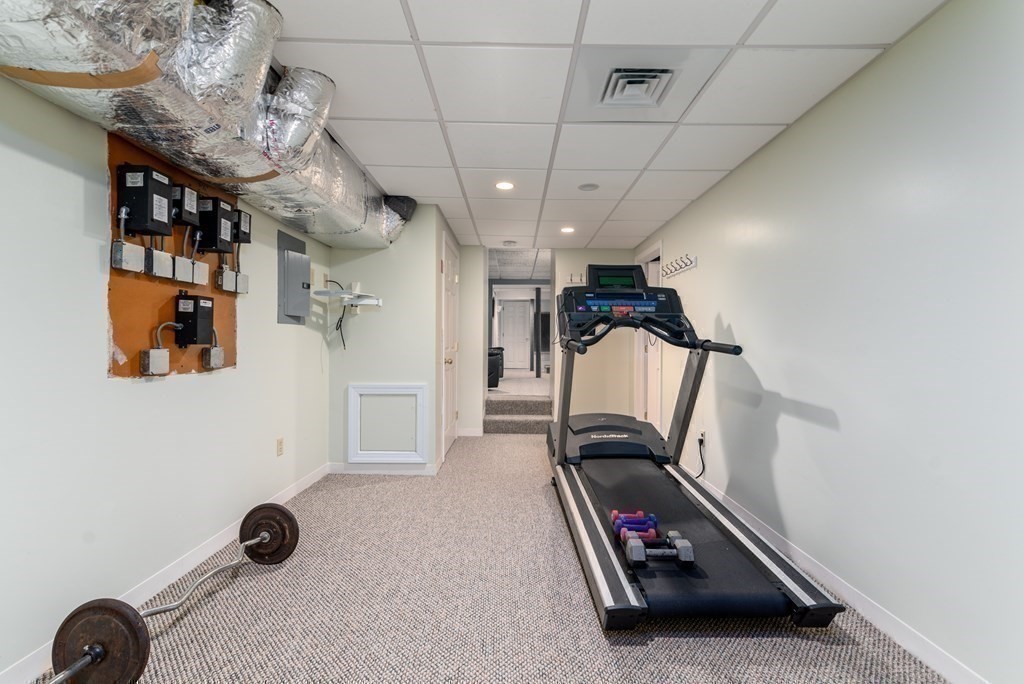 89 Reservoir Road Quincy, MA 02170 - Photo 31 of 41 Gallery Image 31