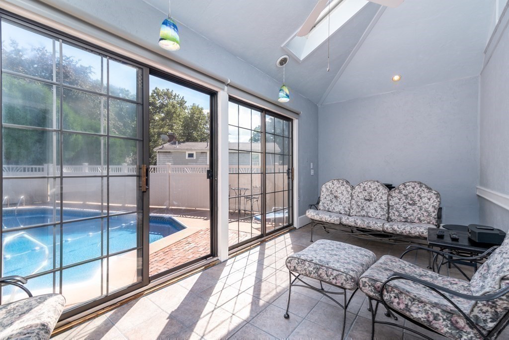 89 Reservoir Road Quincy, MA 02170 - Photo 35 of 41 Gallery Image 35