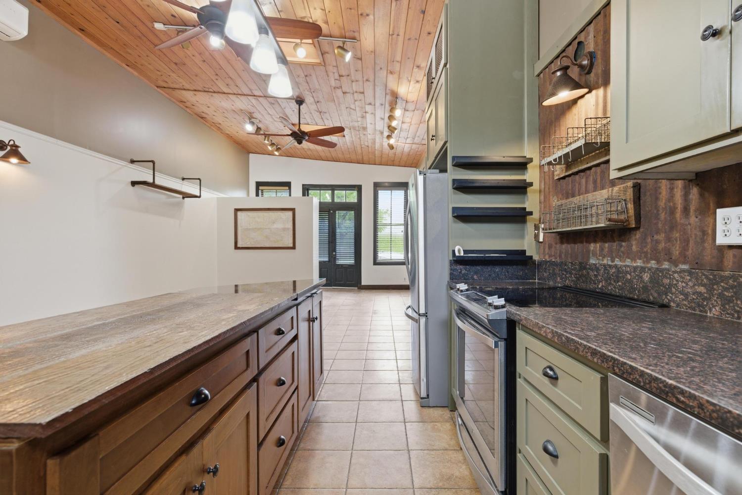 745 Main Street Colusa, CA 95932 - Photo 12 of 30