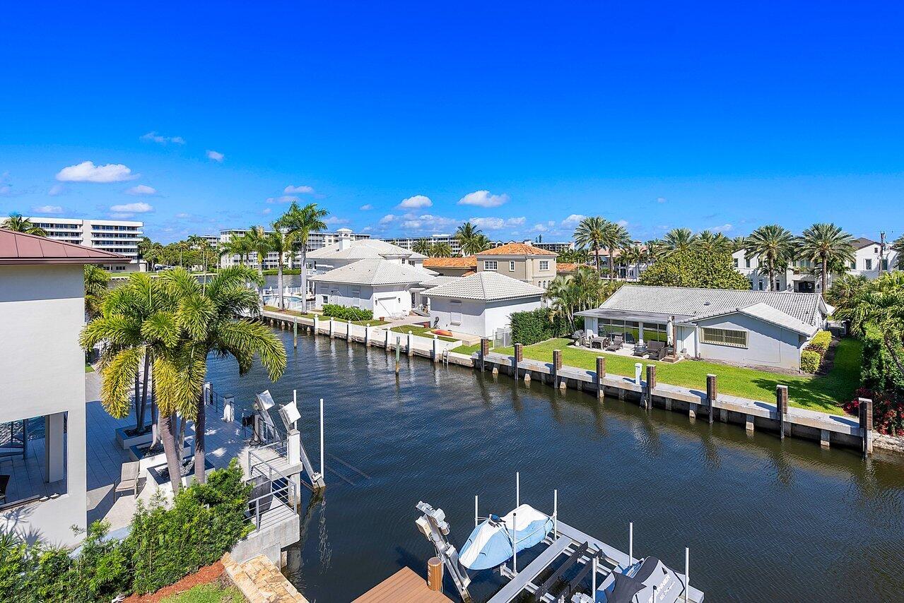 1011 Rhodes Villa Avenue Delray Beach, FL 33483 - Photo 29 of 72 1011 Rhodes Villa Ave