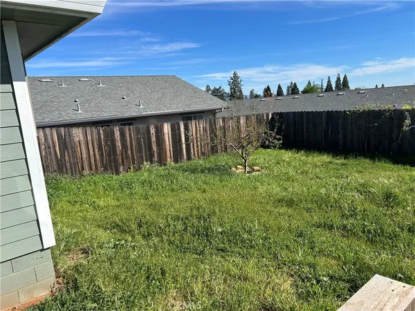 $1,600 | 5532 Del Monte Avenue, Unit B, Paradise, CA 95969