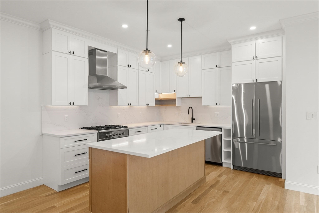 27 Shepard Street, Unit 3 Boston, MA 02135 - Photo 9 of 33