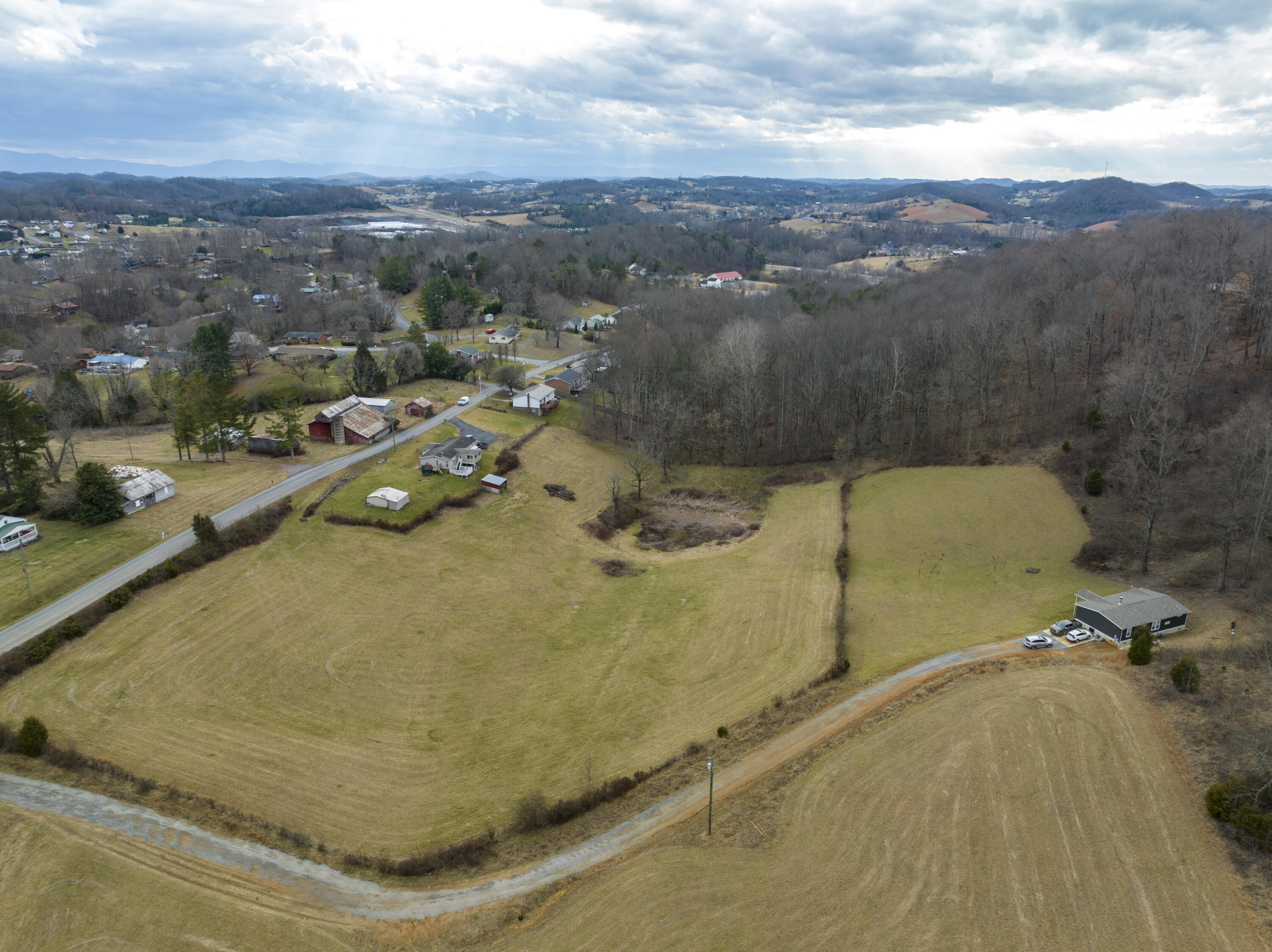 400 Egypt Road Bluff City, TN 37618 - Photo 38 of 54 3B4E6197-BBED-4DFF-9427-53976B4EDB6E