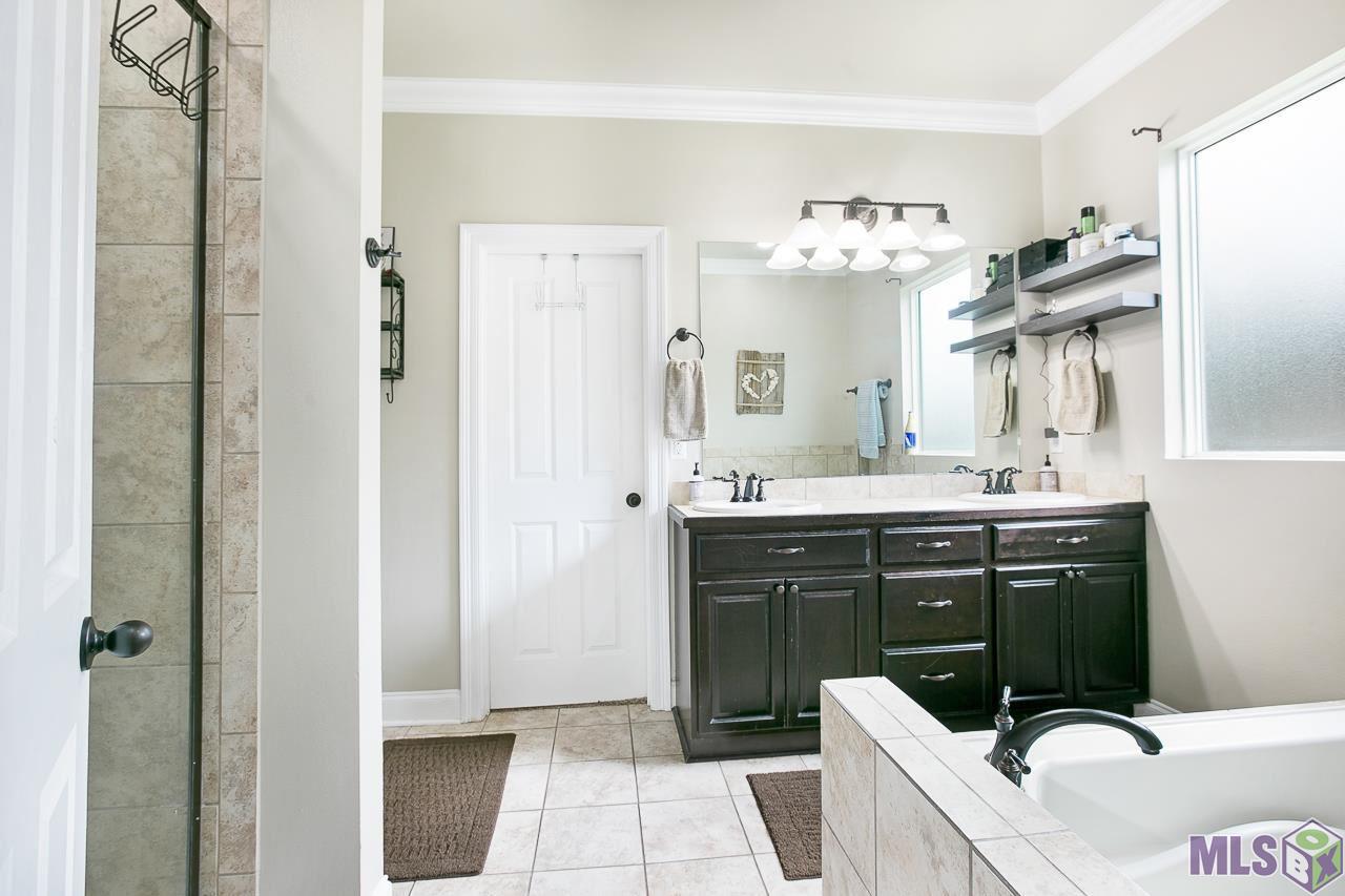 13849 Stone Gate Drive Baton Rouge, LA 70816 - Photo 9 of 30 Gallery Image 9