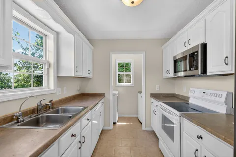 $310,000 | 1009 Monica Drive, Clarksville, TN 37042