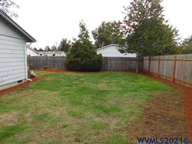 1044 Sharon Loop Southeast Salem, OR 97306 - Photo 24 of 29 Gallery Image 24