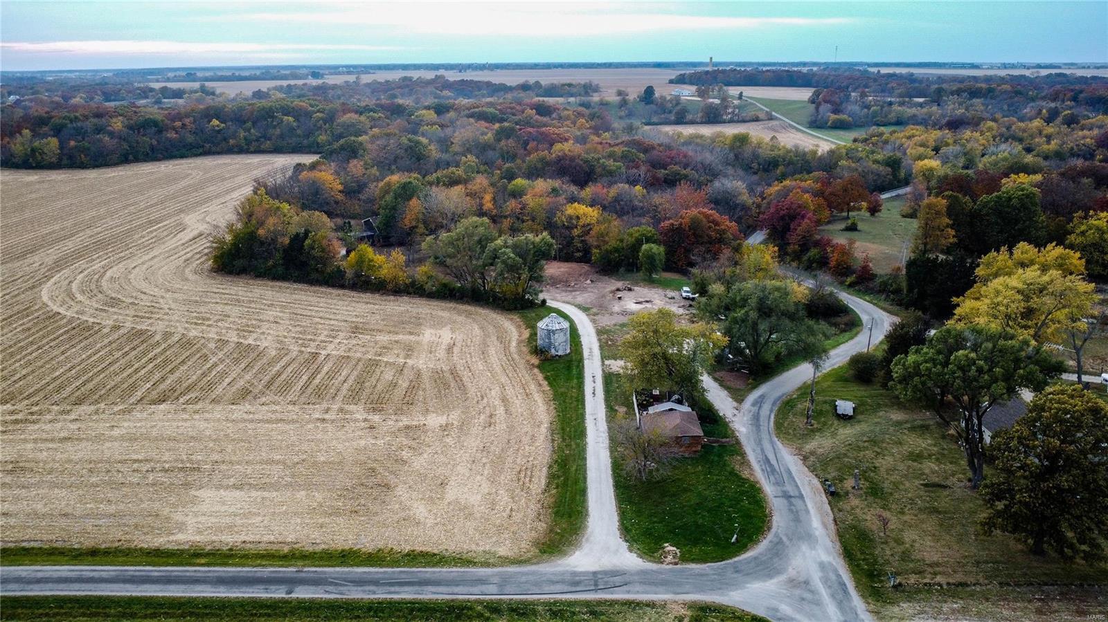 30283 Beecher Road Palmyra, IL 62674 - Photo 52 of 65