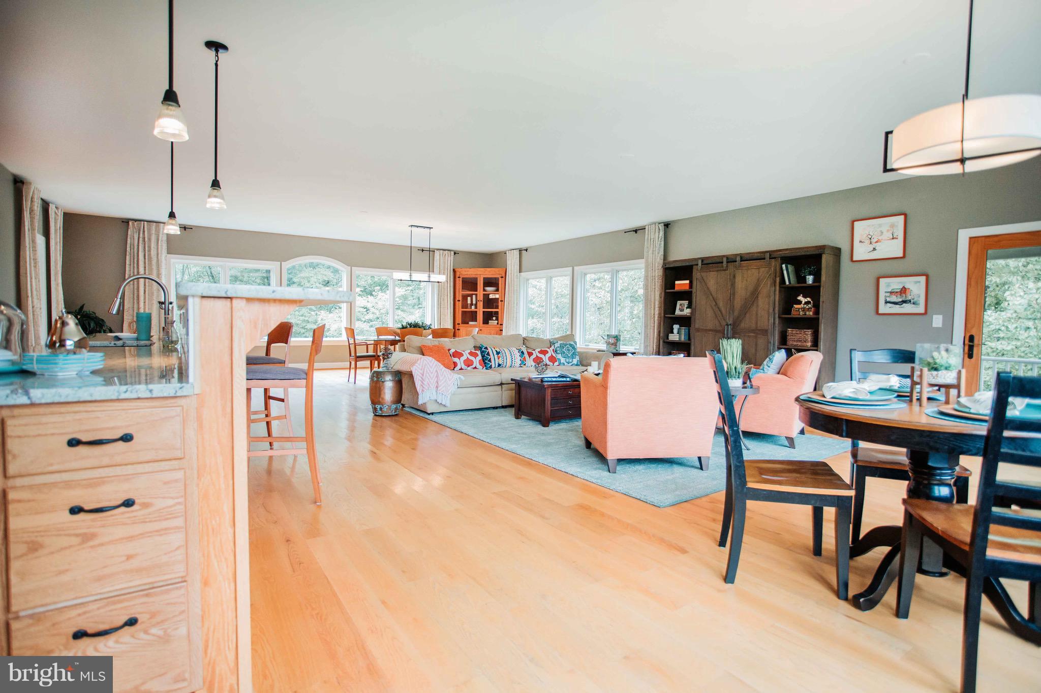 289 Rabbits Rest Lane Shepherdstown, WV 25443 - Photo 23 of 57 Loads of space for family and entertaining.
