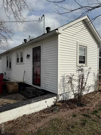 $100,000 | 448 Crowe Street, Sikeston, MO 63801