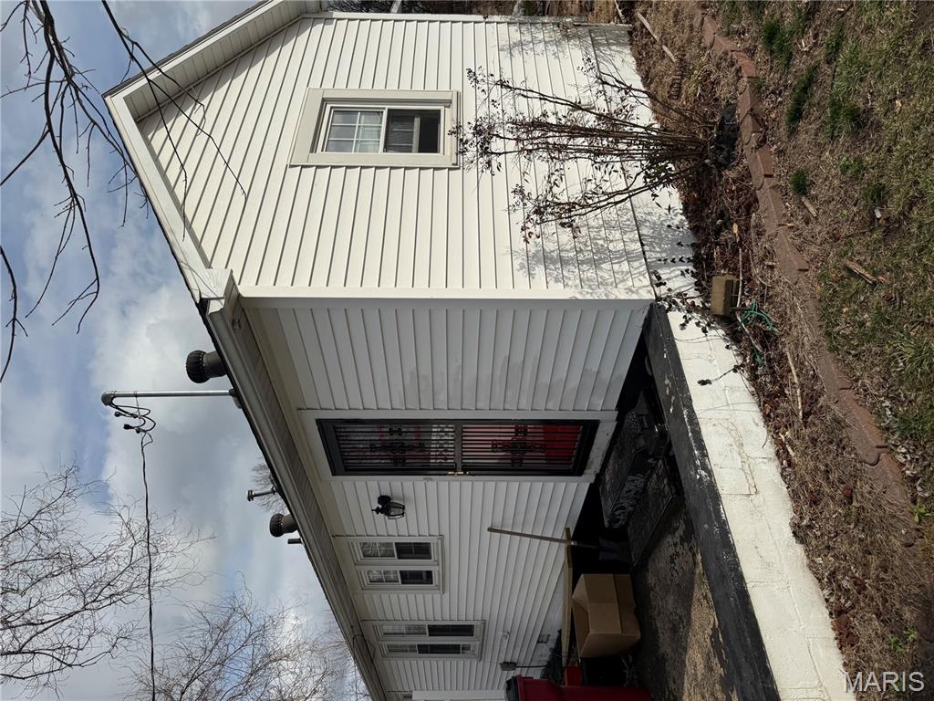448 Crowe Street Sikeston, MO 63801 - Photo 1 of 9