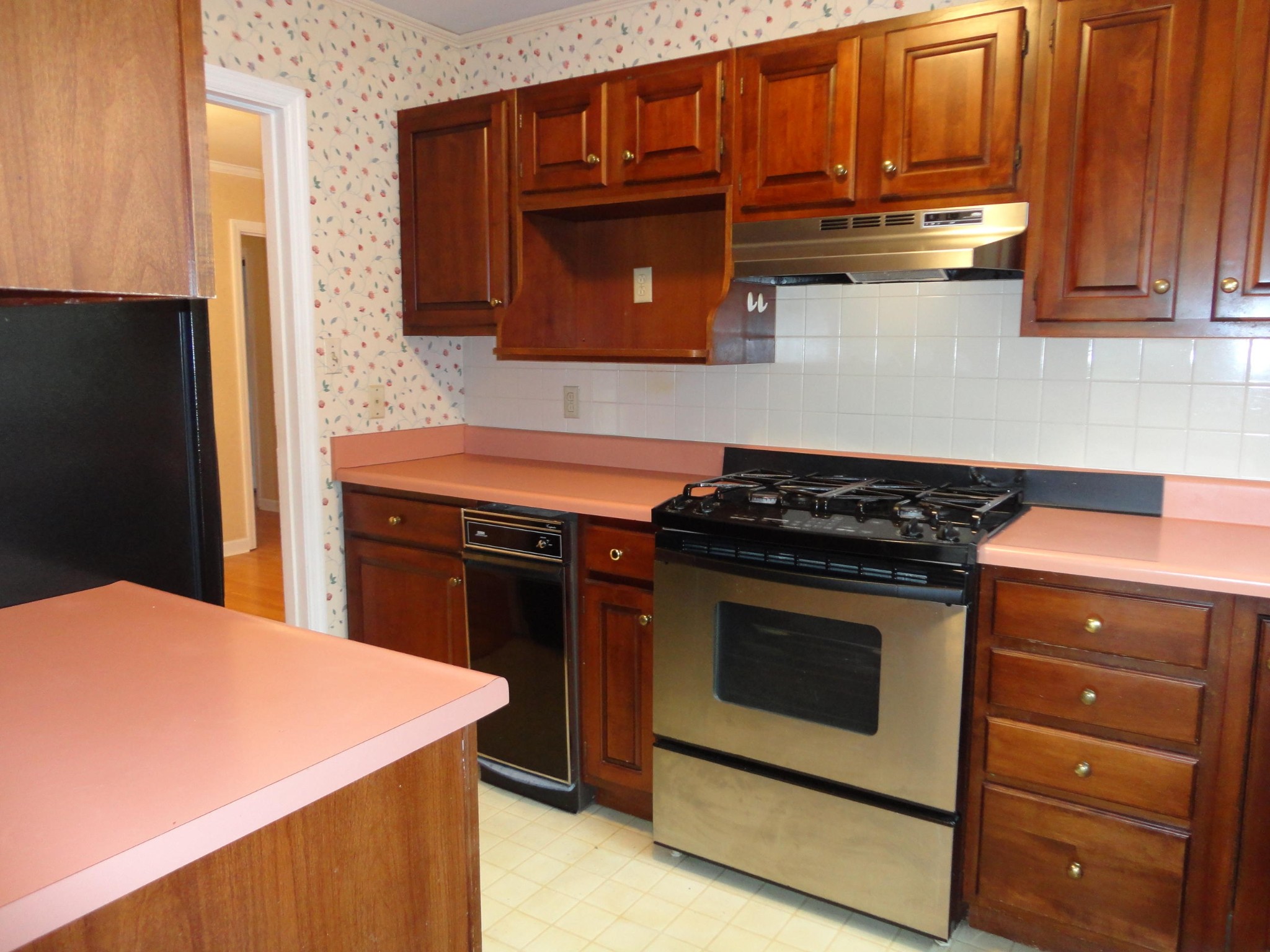 605 Hemlock Road Southwest Knoxville, TN 37919 - Photo 11 of 32 Gallery Image 11