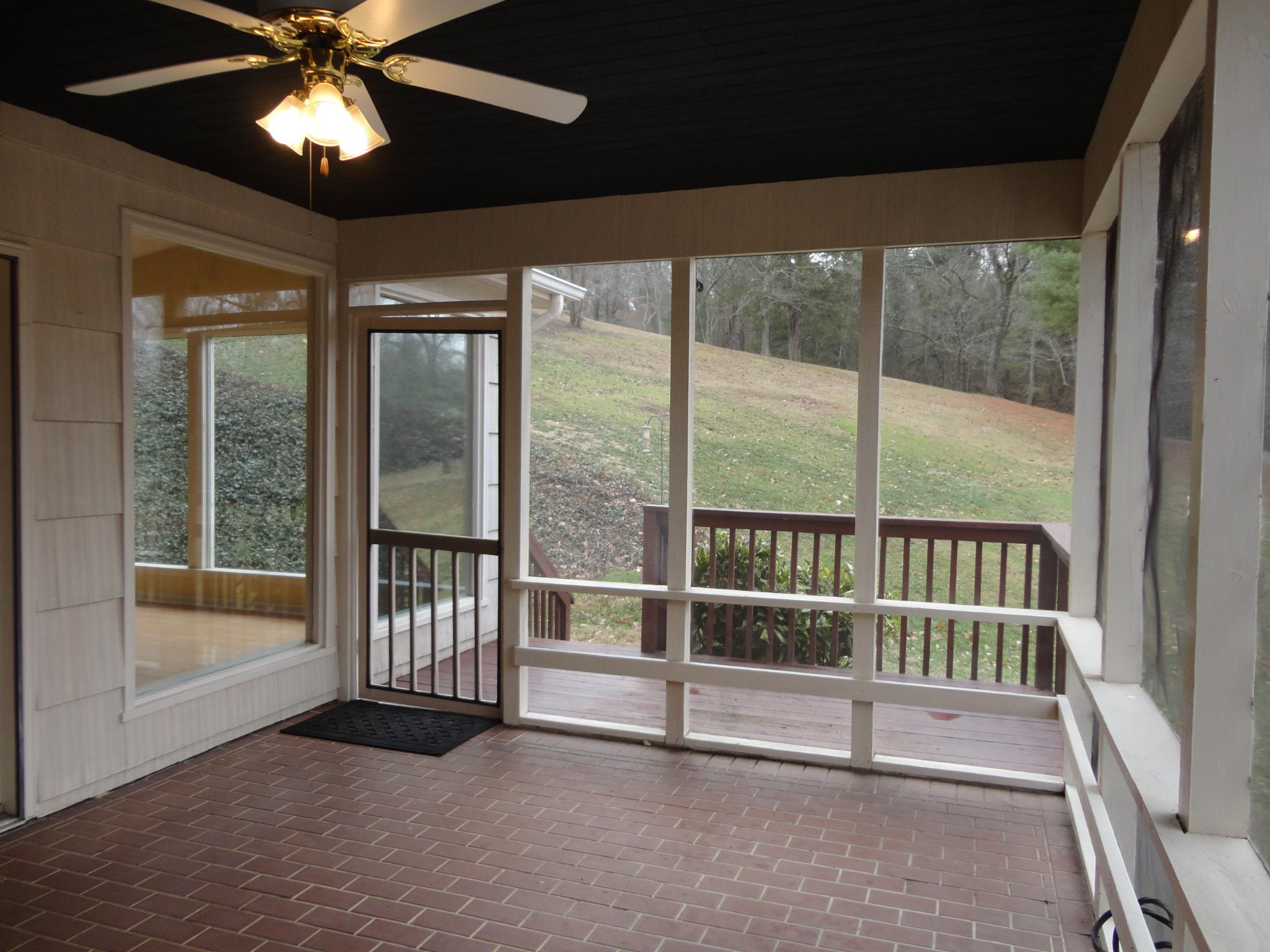 605 Hemlock Road Southwest Knoxville, TN 37919 - Photo 12 of 32 Gallery Image 12
