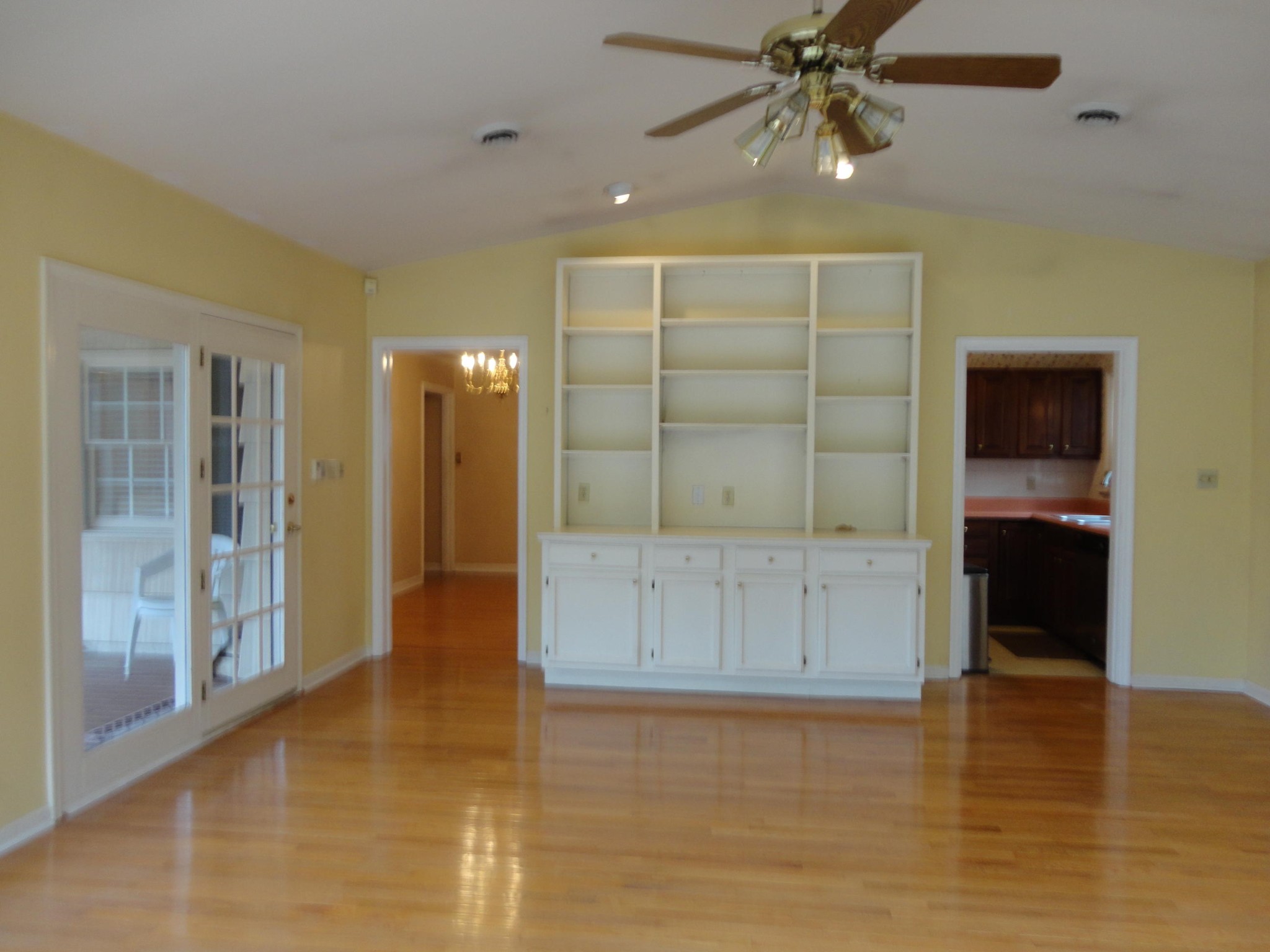 605 Hemlock Road Southwest Knoxville, TN 37919 - Photo 9 of 32 Gallery Image 9