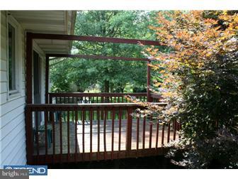 160 Upper Ferry Road Ewing, NJ 08618 - Photo 8 of 10 Deck