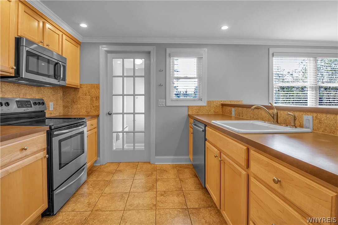 6000 Newhouse Road Clarence, NY 14051 - Photo 13 of 44