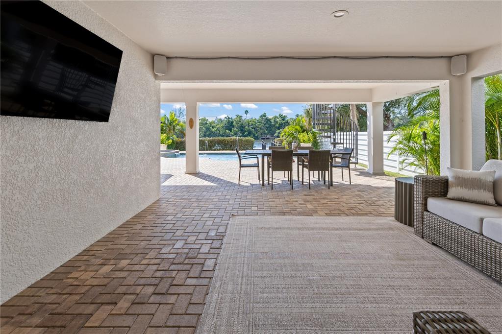 8008 Midnight Pass Road Sarasota, FL 34242 - Photo 42 of 61