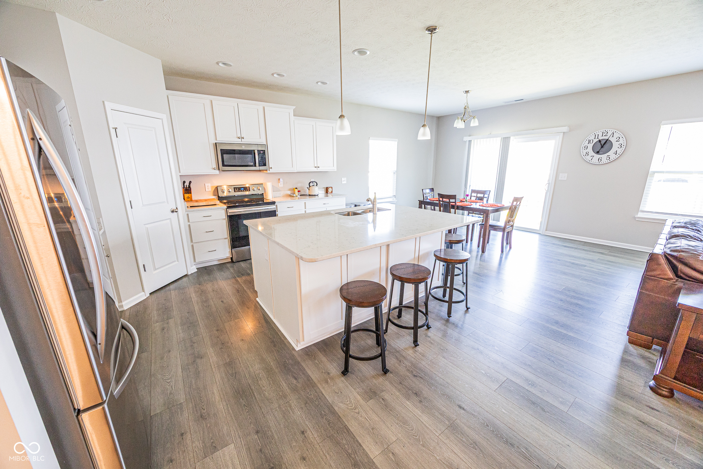 8822 Rowling Way Indianapolis, IN 46239 - Photo 5 of 44