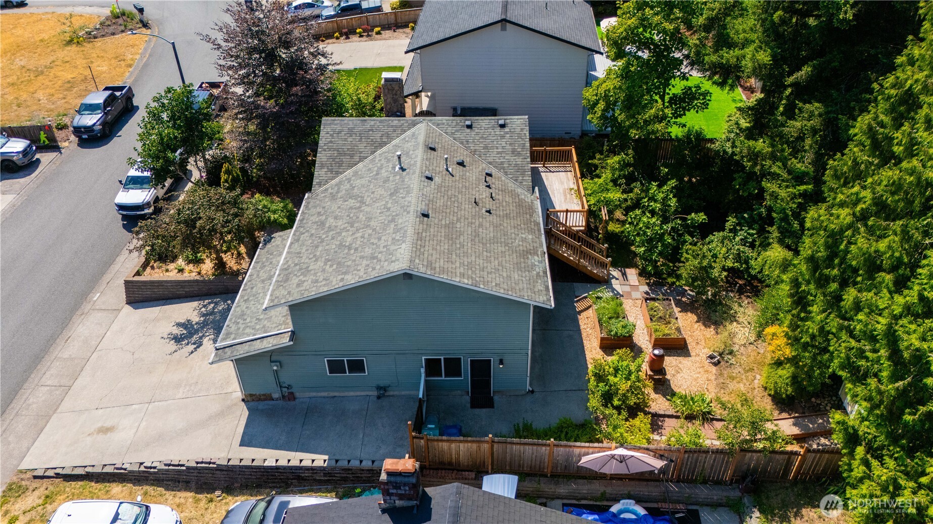1127 204th Place Southeast Bothell, WA 98012 - Photo 39 of 40