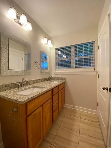 $2,250 | 417 Twin Lakes Lane, Destin, FL 32541