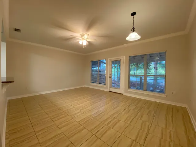 $2,250 | 417 Twin Lakes Lane, Destin, FL 32541