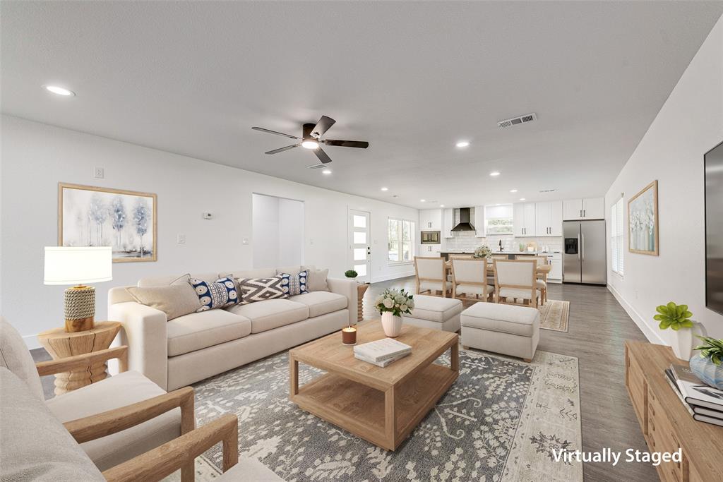 13827 Hiram Road Wills Point, TX 75169 - Photo 11 of 39 a living room with furniture and a chandelier