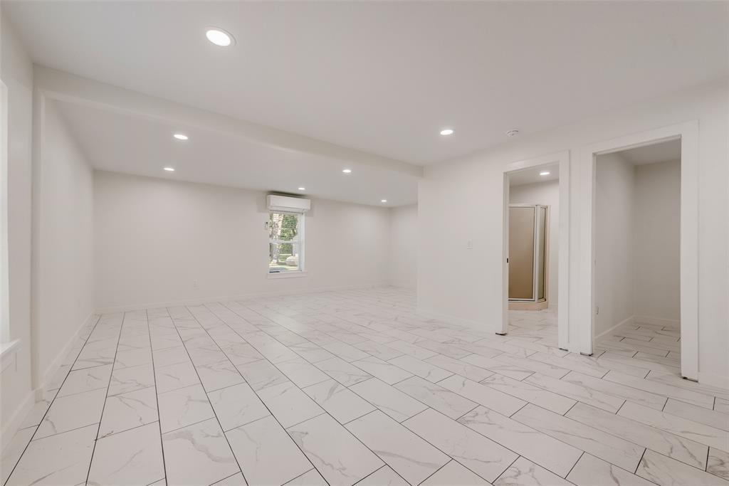 13827 Hiram Road Wills Point, TX 75169 - Photo 35 of 39 a view of an empty room