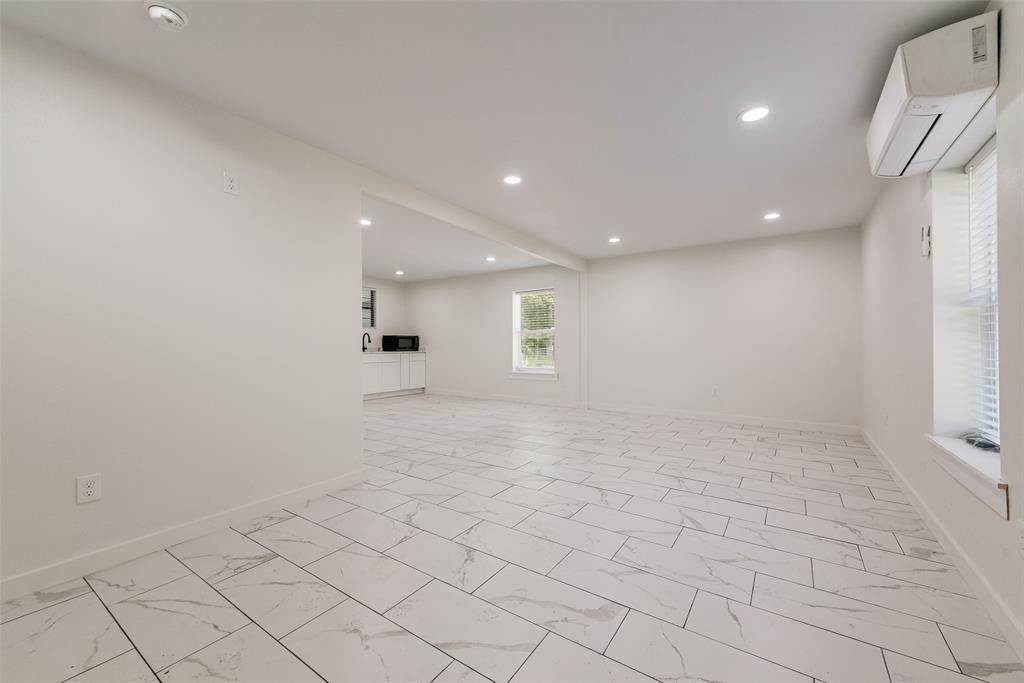 13827 Hiram Road Wills Point, TX 75169 - Photo 37 of 39 a view of an empty room