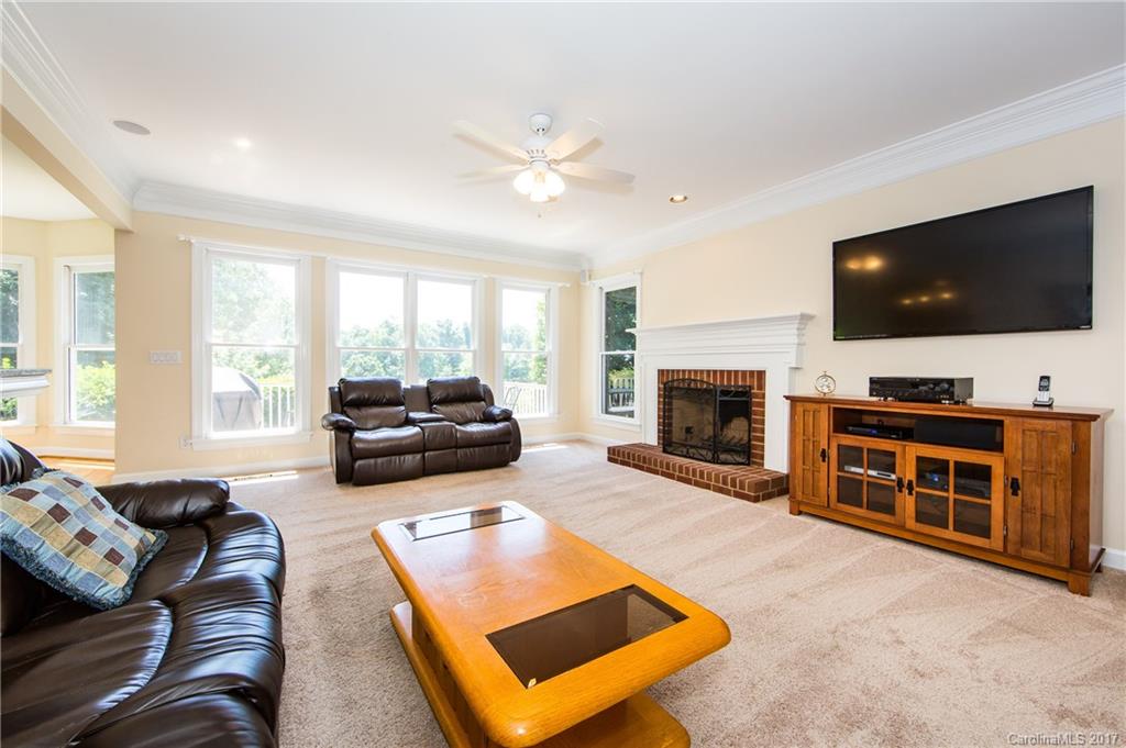 12120 Farnborough Road Huntersville, NC 28078 - Photo 12 of 24 Gallery Image 12