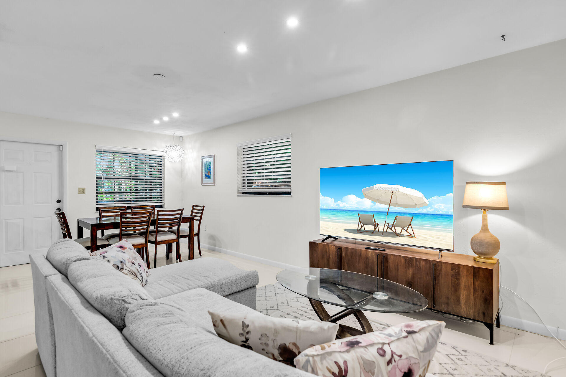 1044 Gibraltar Road Key Largo, FL 33037 - Photo 6 of 29 a living room with furniture and a window
