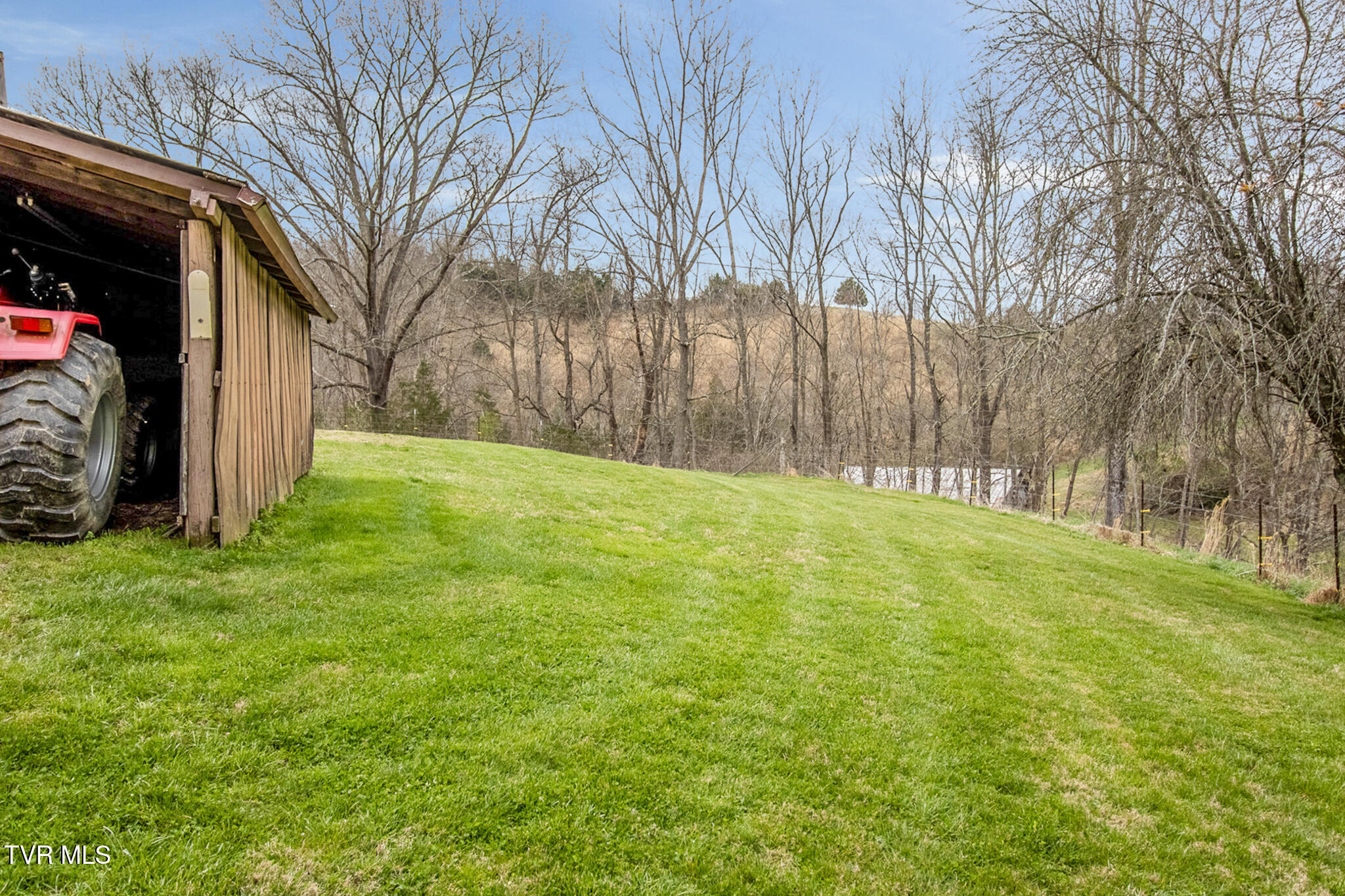 2911 Kingdom Road Duffield, VA 24244 - Photo 11 of 39 IMG_0844-HDR_IMG_0847-HDR_Hdr