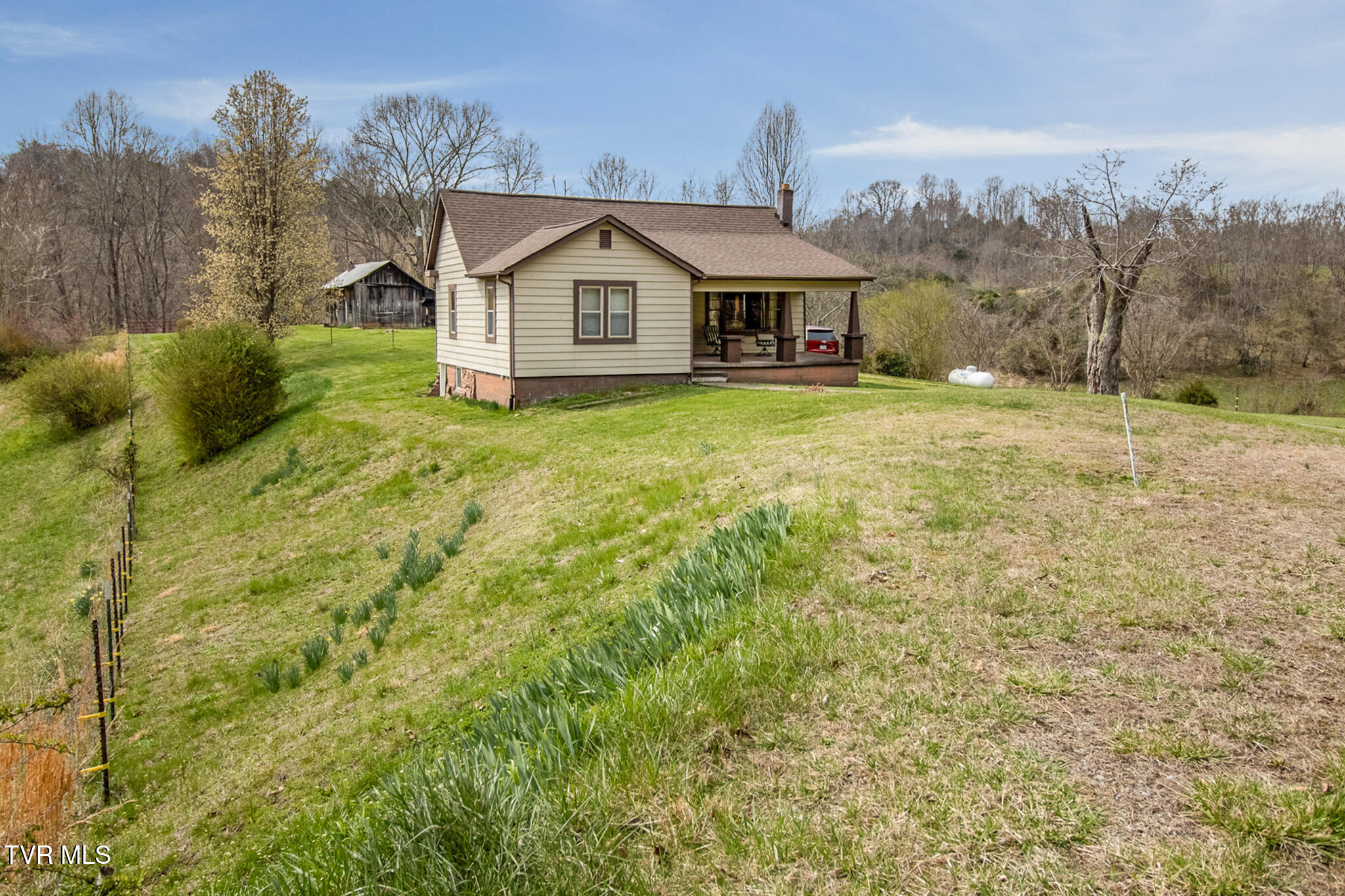 2911 Kingdom Road Duffield, VA 24244 - Photo 3 of 39 IMG_0862-HDR