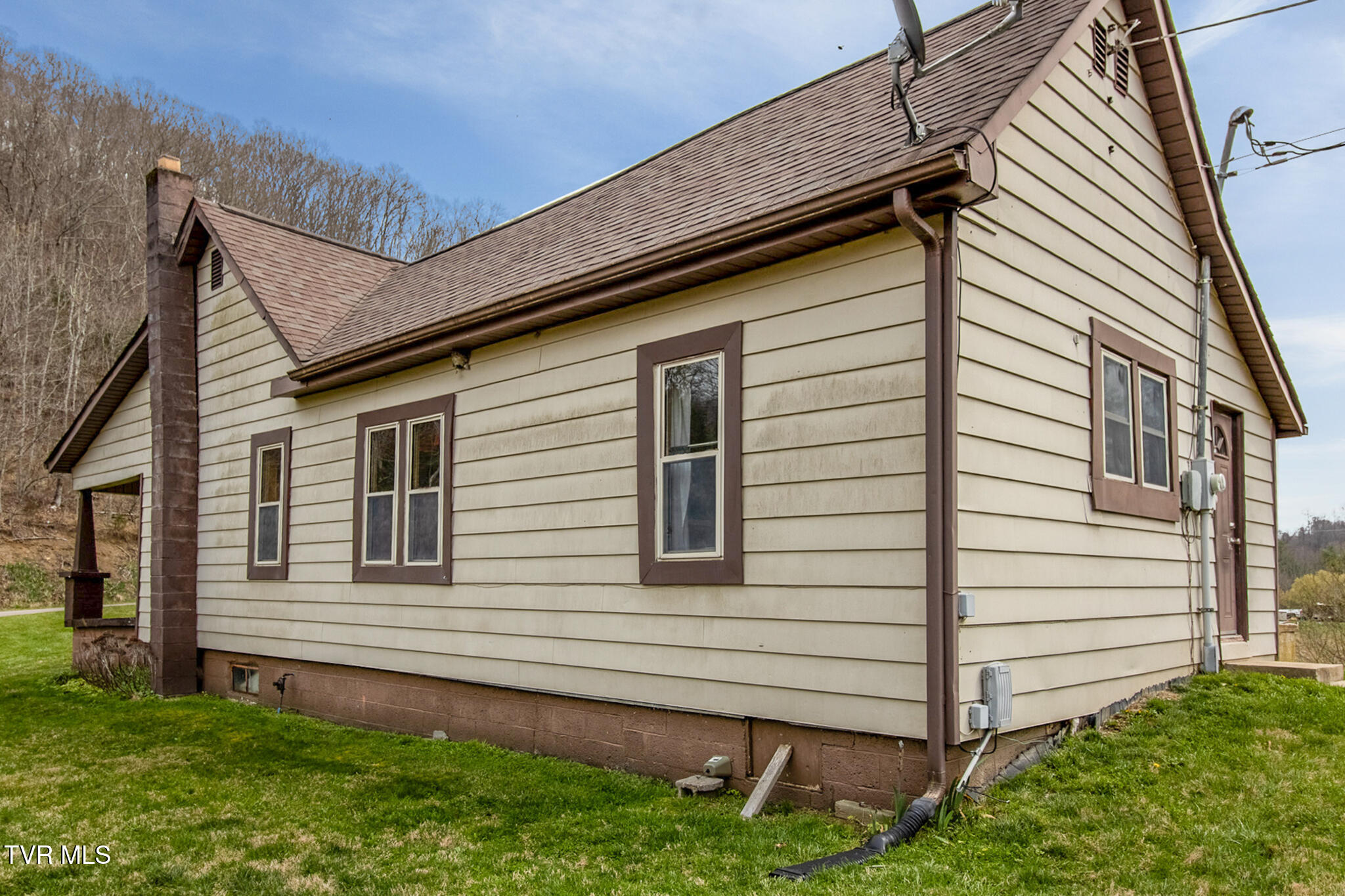2911 Kingdom Road Duffield, VA 24244 - Photo 6 of 39 IMG_0853-HDR