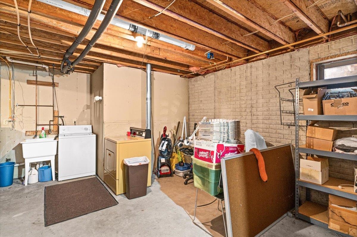 5722 Homestead Road Duluth, MN 55804 - Photo 33 of 47