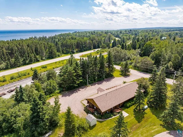 $689,900 | 5722 Homestead Road, Duluth, MN 55804