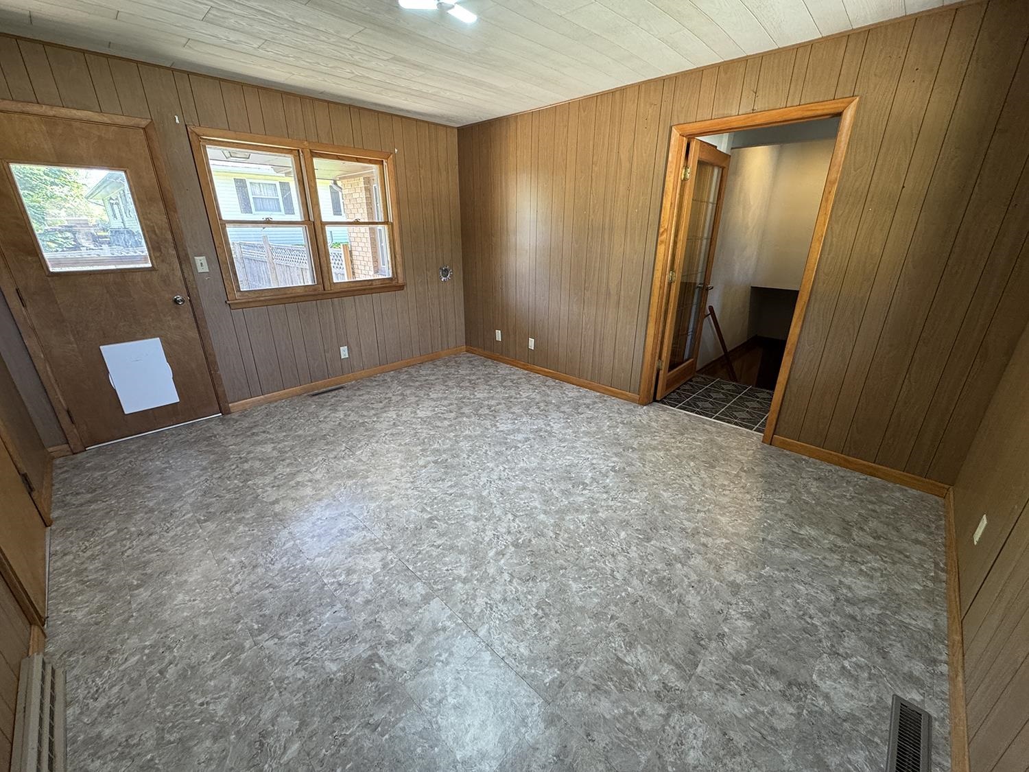 401 South Ridge Street Shannon, IL 61078 - Photo 33 of 40 Gallery Image 33
