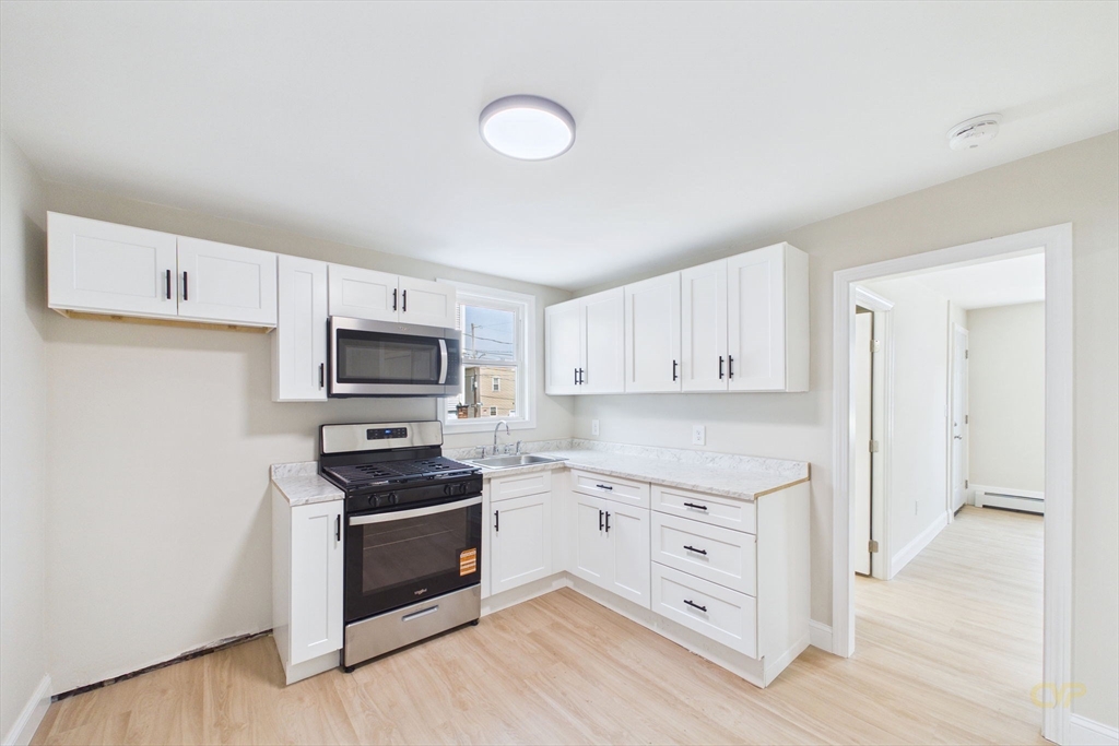 201 Wade Street Fall River, MA 02721 - Photo 8 of 38