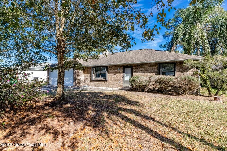 6377 Dane Avenue Cocoa, FL 32927 - Photo 3 of 30 20240202225509933710000000-o