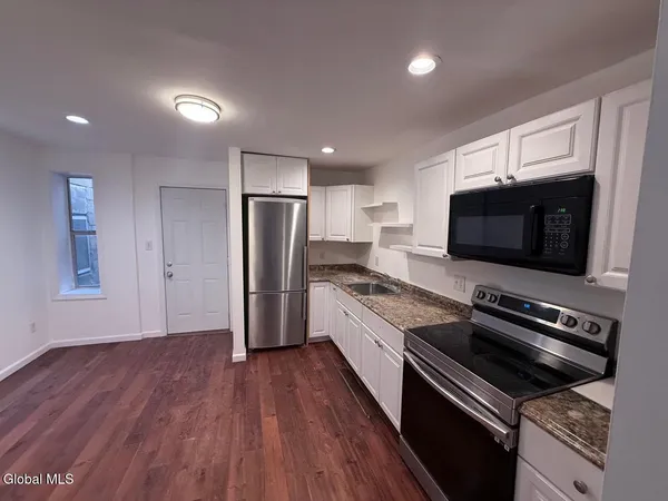 $649,000 | 9 Broadway, Schenectady, NY 12305