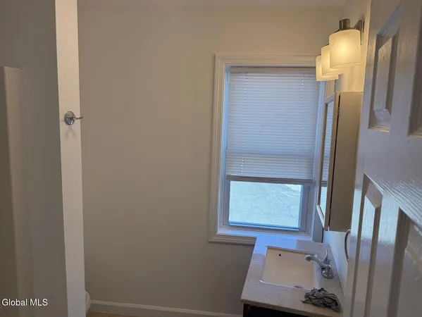 $649,000 | 9 Broadway, Schenectady, NY 12305